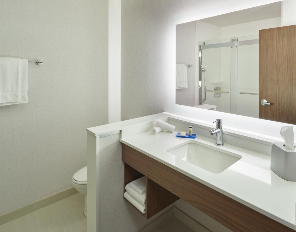 Holiday Inn Express Doral Miami By Ihg Extérieur photo