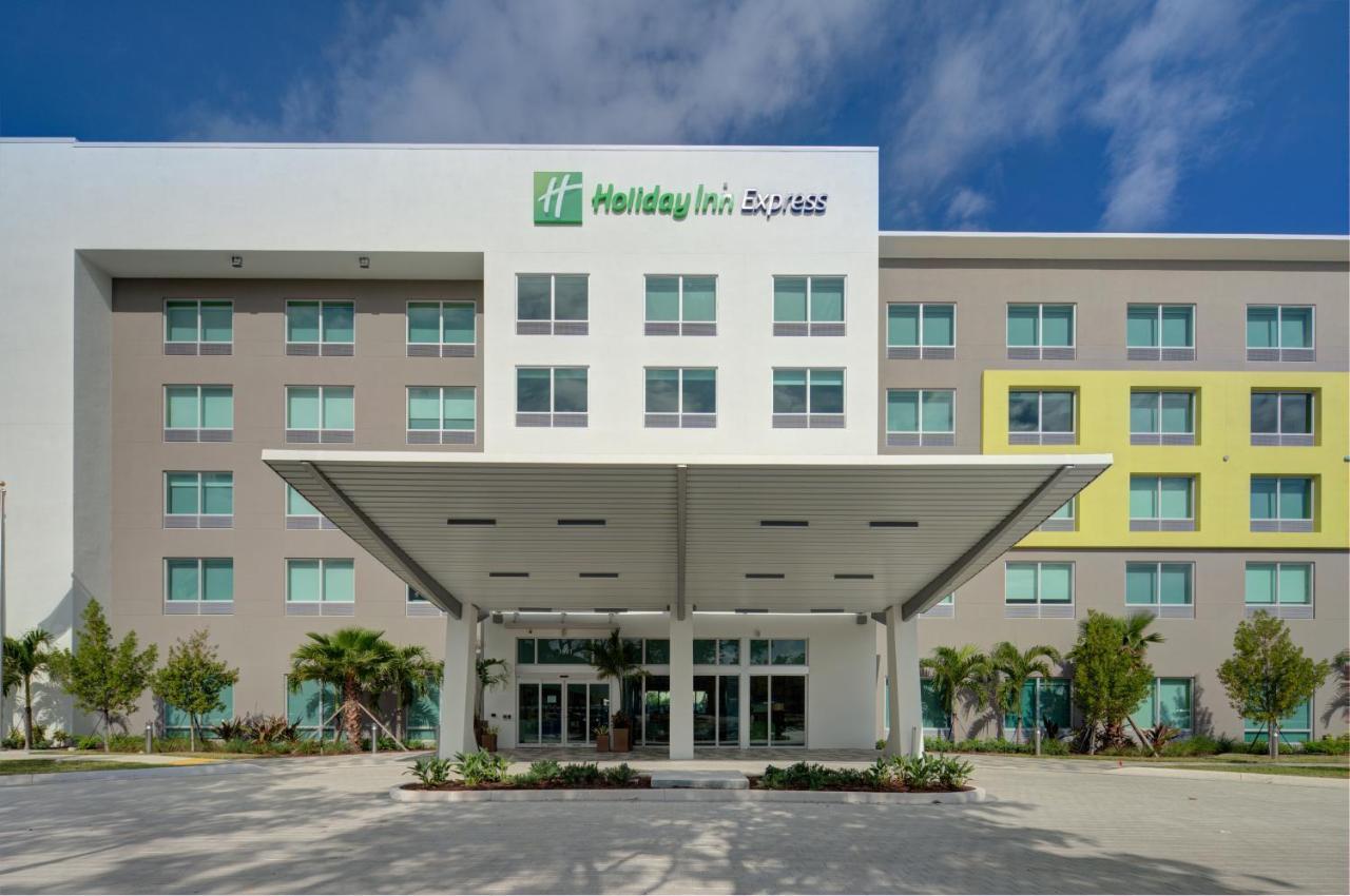 Holiday Inn Express Doral Miami By Ihg Extérieur photo
