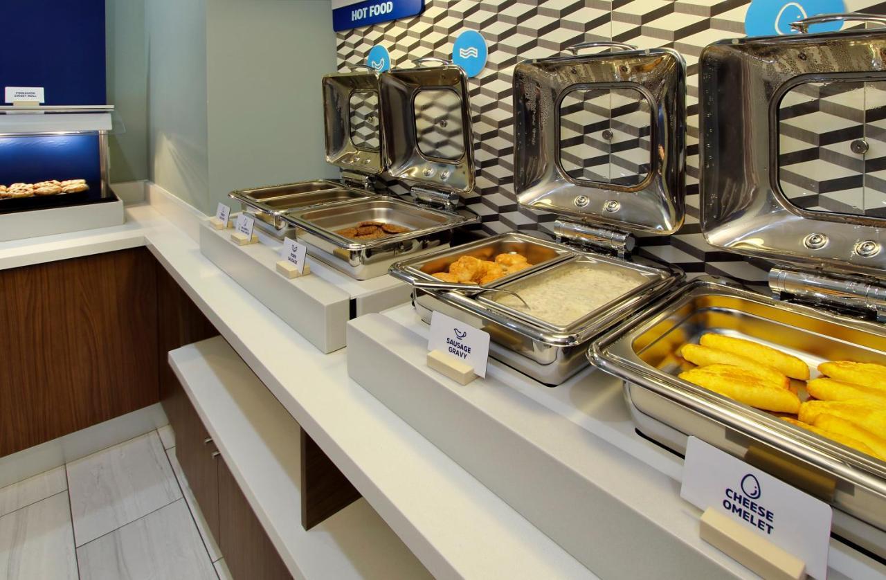 Holiday Inn Express Doral Miami By Ihg Extérieur photo